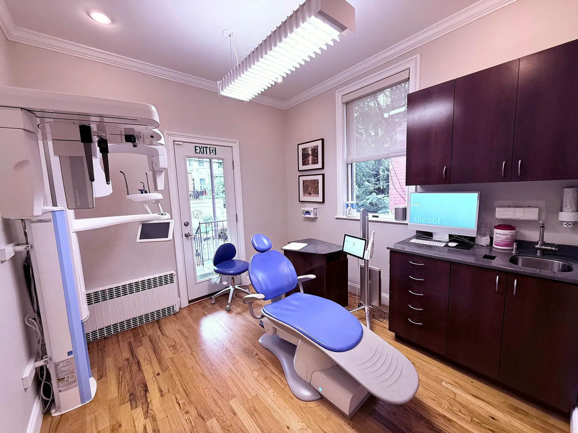 Treatment room with digital X-ray imaging equipment at Costalos Orthodontics